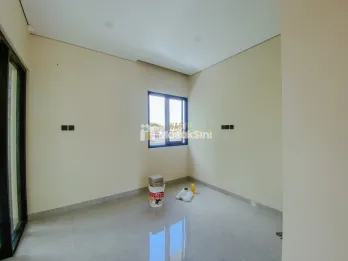RUMAH MEWAH HANYA 500 METER DARI JALAN GODEAN