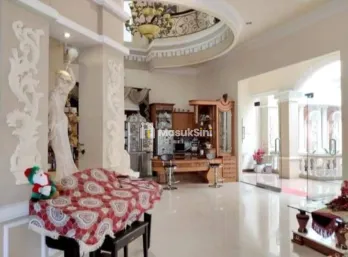 RUMAH MEWAH POSISI HOOK LOKASI PBI ARAYA