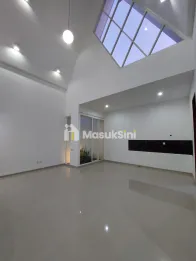 RUMAH MINIMALIS 2 LANTAI DEKAT RS UB - HARGA 3M NEGO