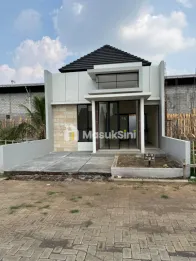 RUMAH MINIMALIS KLASIK 5 MENIT DARI BANDARA ABD SALEH