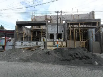 RUMAH MINIMALIS LOKASI SAWOJAJAR DEKAT EXIT TOL SAWOJAJAR - HARGA 1,150M