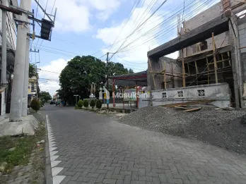 RUMAH MINIMALIS LOKASI SAWOJAJAR DEKAT EXIT TOL SAWOJAJAR - HARGA 1,150M