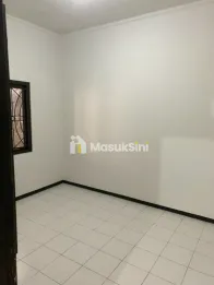 RUMAH MODERN LOKASI ARAYA DEKAT TERMINAL ARJOSARI - HARGA 1,250M NEGO