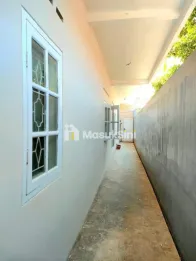 RUMAH MODERN LOKASI JALAN MAYJEN SUNGKONO KEDUNGKANDANG
