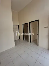 RUMAH MODERN MINIMALIS 1 LANTAI LOKASI STRATEGIS DI MALANG