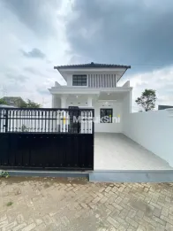RUMAH MODERN MINIMALIS BARU DAERAH PAKIS