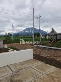 RUMAH MODERN MINIMALIS TERLETAK DI KARANGPLOSO, NGENEP AREA GPA