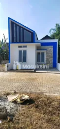 RUMAH MODERN SIAP HUNI LOKASI LAWANG DEKAT PEMANDIAN KALIRECO