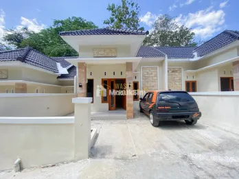 RUMAH MURAH, AREA JOGJA BARAT DI MOYUDAN, SLEMAN