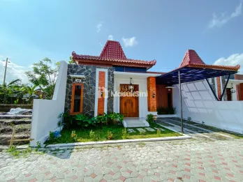 RUMAH MURAH SIAP HUNI TEPI JALAN RAYA PRAMBANAN