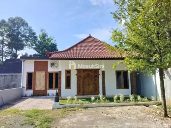 RUMAH MURAH TERBARU DI BOROBUDUR DESAIN ETNIK MODERN