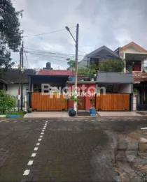 Rumah nyaman, area tengah kota Malang