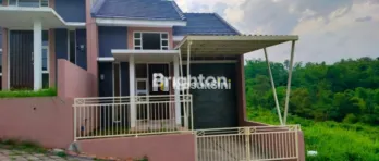 Rumah nyaman, area tengah kota Malang