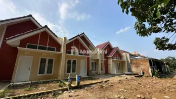 RUMAH NYAMAN DEKAT SEKOLAH