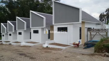 Rumah oper kredit/take over karangploso malang