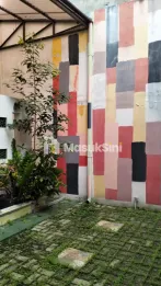 RUMAH SECOND MODERN LOKASI CENGGER AYAM - HARGA 1,850M NEGO