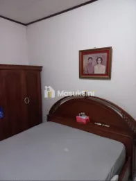 RUMAH SECOND TERMURAH, TANAH LUAS DI PURWOMARTANI