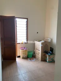 RUMAH SIAP HUNI 2 LANTAI LOKASI ARAYA MALANG