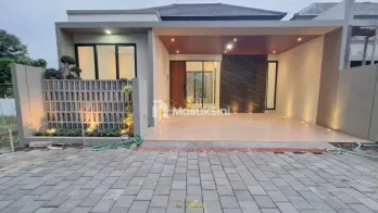 RUMAH SIAP HUNI, OPEN SPACE DEKAT EXIT TOL DI MAGUWOHARJO