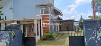 Rumah strategis halaman luas di Temas Kota Batu