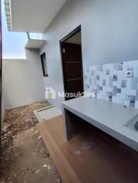 Rumah villa dengan udara sejuk dan view pegunungan