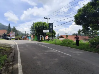 Tanah murah poros jalan di kawasan Kusuma agro wisata Batu
