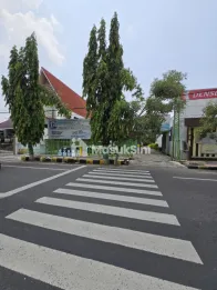 Tanah poros jalan strategis di Madiun