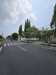 Tanah poros jalan strategis di Madiun