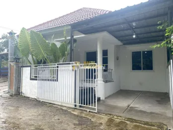 VILLA PRIVATE POOL DI BERBAH SLEMAN FULLY FURNISH