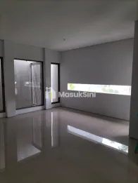 Royal residence bagus terawat