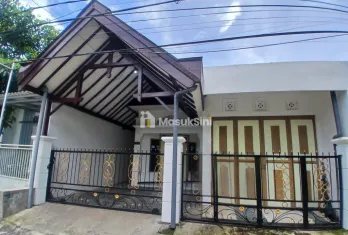 Rumah 2 Lantai di Bukit Cemara Tidar Malang