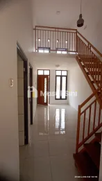 RUMAH MODERN LANTAI 2 SIAP HUNI 2KT 1KM LOKASI LAWANG - HARGA 345 JUTA
