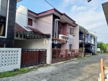 SEWA RUMAH FULL FURNISH 5KT DI CLUSTER EKSKLUSIF AMBARUKMO