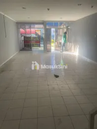 Di Jual Ruko murah Wilayah Jakarta Timur Bangunan Baru di renovasi 2 tahun