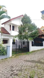 Dijual Villa di Jl Abdul Ghani Atas Kota Batu