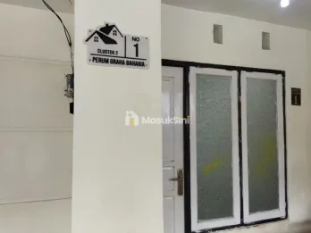 Dikontrakkan Rumah Tinggal / Usaha Hook No 1