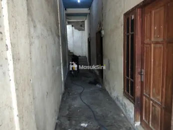 Jual cepat, kos kosan dan bangunan cocok untuk toko