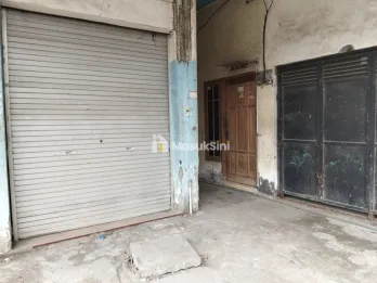 Jual cepat, kos kosan dan bangunan cocok untuk toko