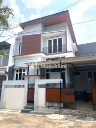 Jual Rumah Minimalis 2 Lantai di Perum Permata Tunggulwulung
