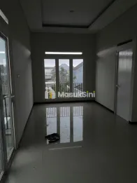 Jual Rumah Minimalis 2 Lantai di Perum Permata Tunggulwulung