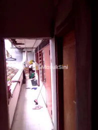 Rumah Hunian dengan Kos Kosan