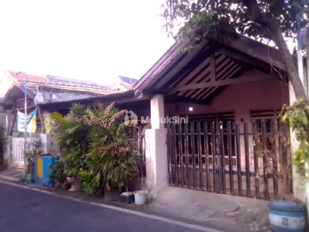 Rumah Lama Lokasi Bagus