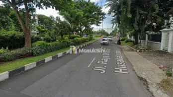 Rumah Raya Dharmahusada Indah Prime Komersial Surabaya Timur
