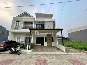 Rumah Sewa Tahunan Furnished di Sawojajar