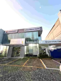 Rumah Usaha Eks Showroom Bengkel Resmi Raya HR Muhammad