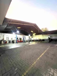 Rumah Usaha Eks Showroom Bengkel Resmi Raya HR Muhammad