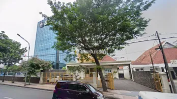 Rumah Usaha Raya Darmo Sebelah KCU BCA Super Strategis