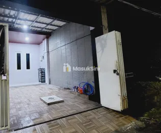 Di jual rumah semampir tengah VIA