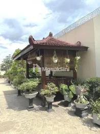 Rumah Mewah Dijual Semi Furnished di Jl Slamet Riadi Dekat Pasar Lawang