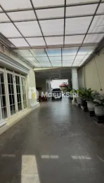 Rumah Mewah Dijual Semi Furnished di Jl Slamet Riadi Dekat Pasar Lawang